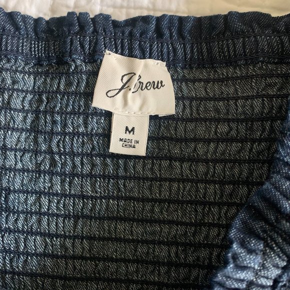 NWOT J. Crew Puff-Sleeve Dark Blue Rinse Chambray Denim Smocked Top, size Medium - Picture 5 of 7